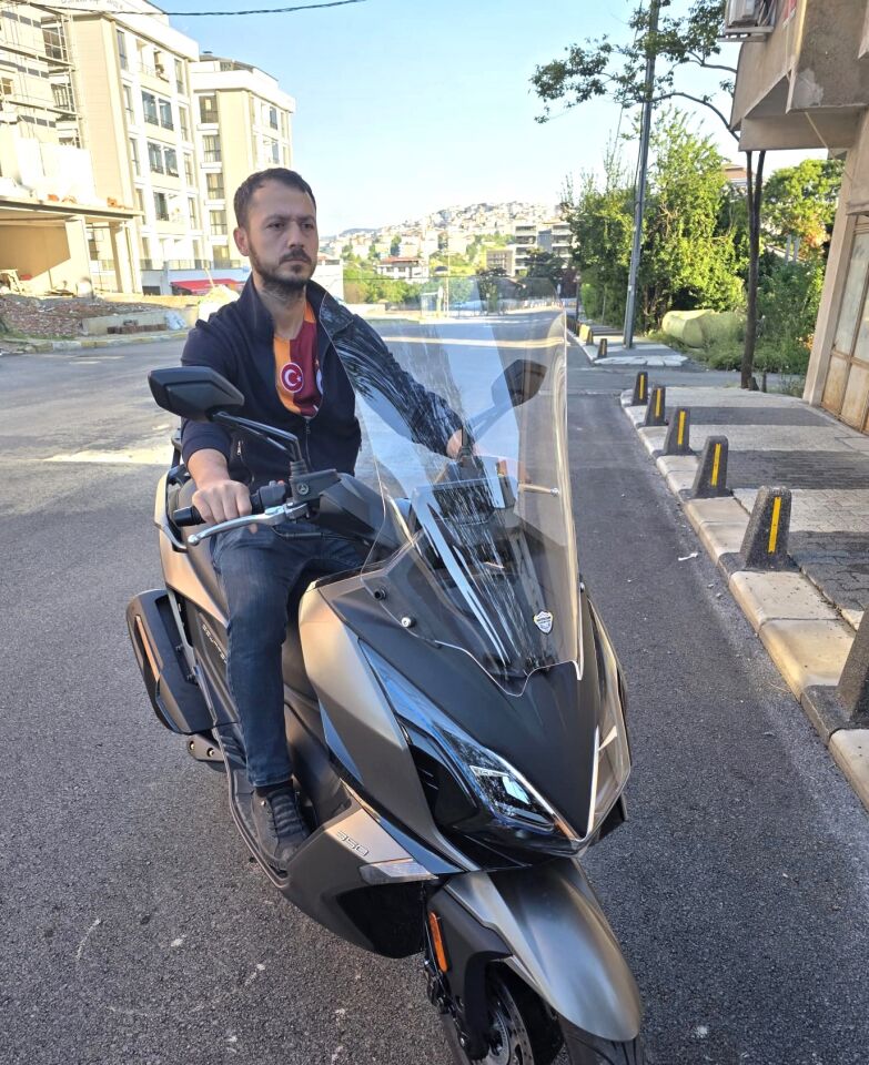 MOTOCAM Kymco Downtown GT 350 Ön Cam 2025-2026 Model 62cm Şeffaf Renkli 4mm