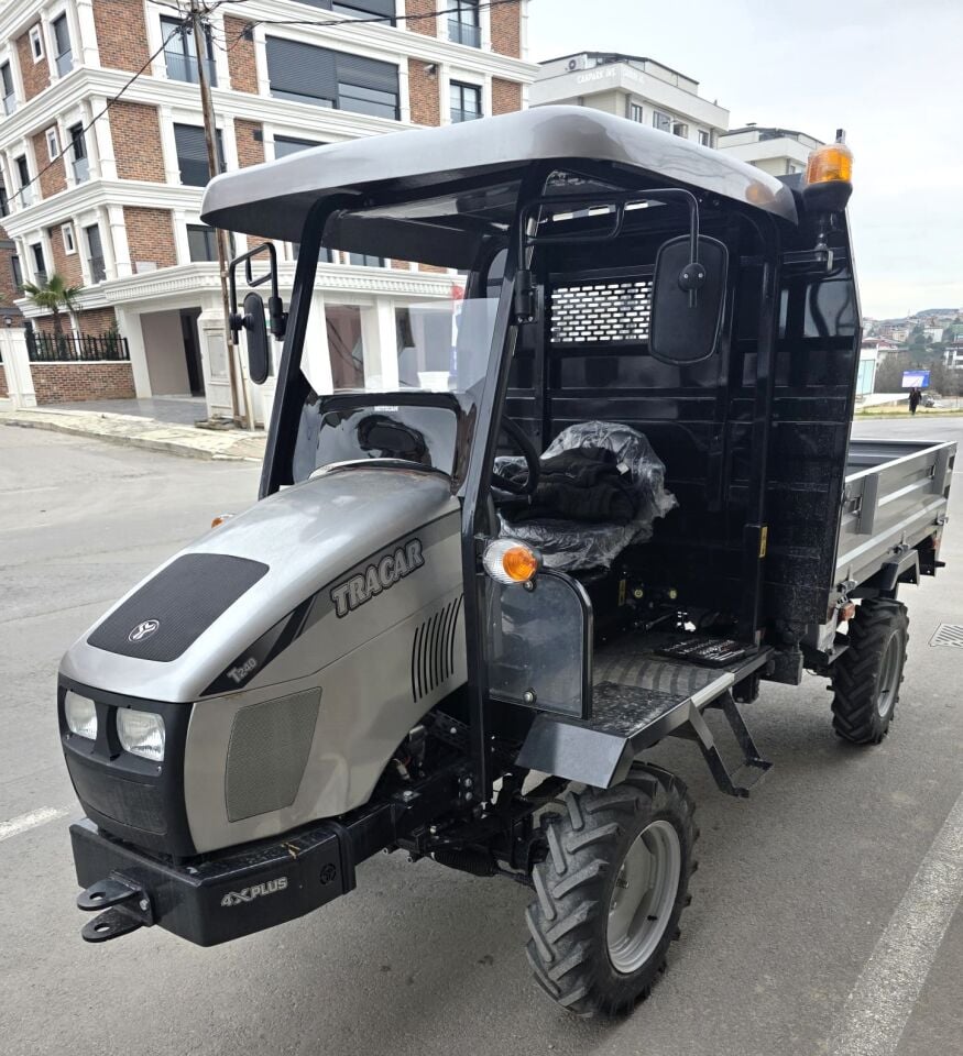 MOTOCAM Tracar T 240 Ön Cam 2023-2026 Model 70-89cm Şeffaf Renkli 4mm