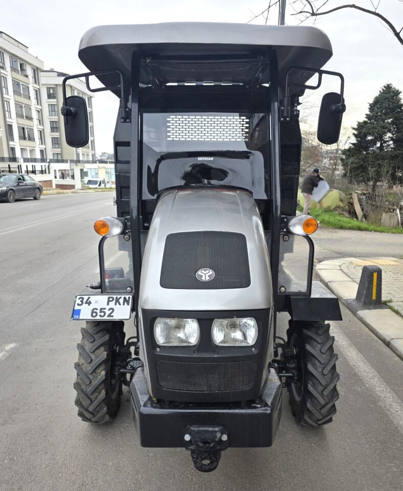 MOTOCAM Tracar T 240 Ön Cam 2023-2026 Model 70-89cm Şeffaf Renkli 4mm