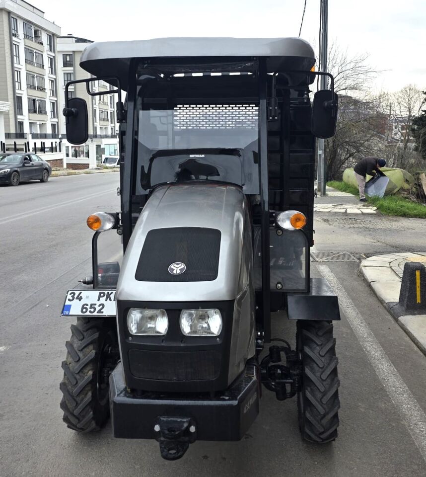 MOTOCAM Tracar T 240 Ön Cam 2023-2026 Model 70-89cm Şeffaf Renkli 4mm