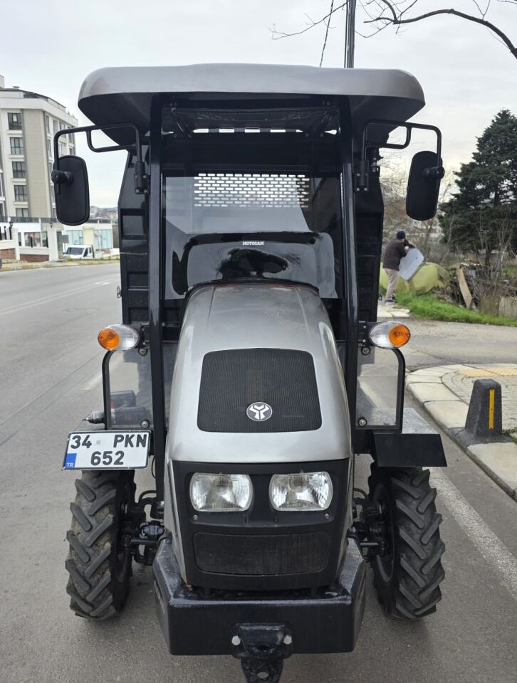 MOTOCAM Tracar T 240 Ön Cam 2023-2026 Model 70-89cm Şeffaf Renkli 4mm