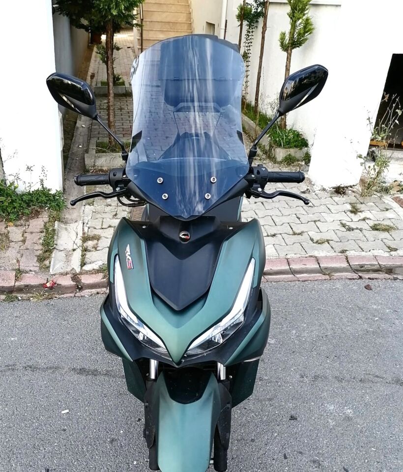 MOTOCAM Küba Arome 125 Ön Cam 2023-2026 Model 54cm Füme Renkli
