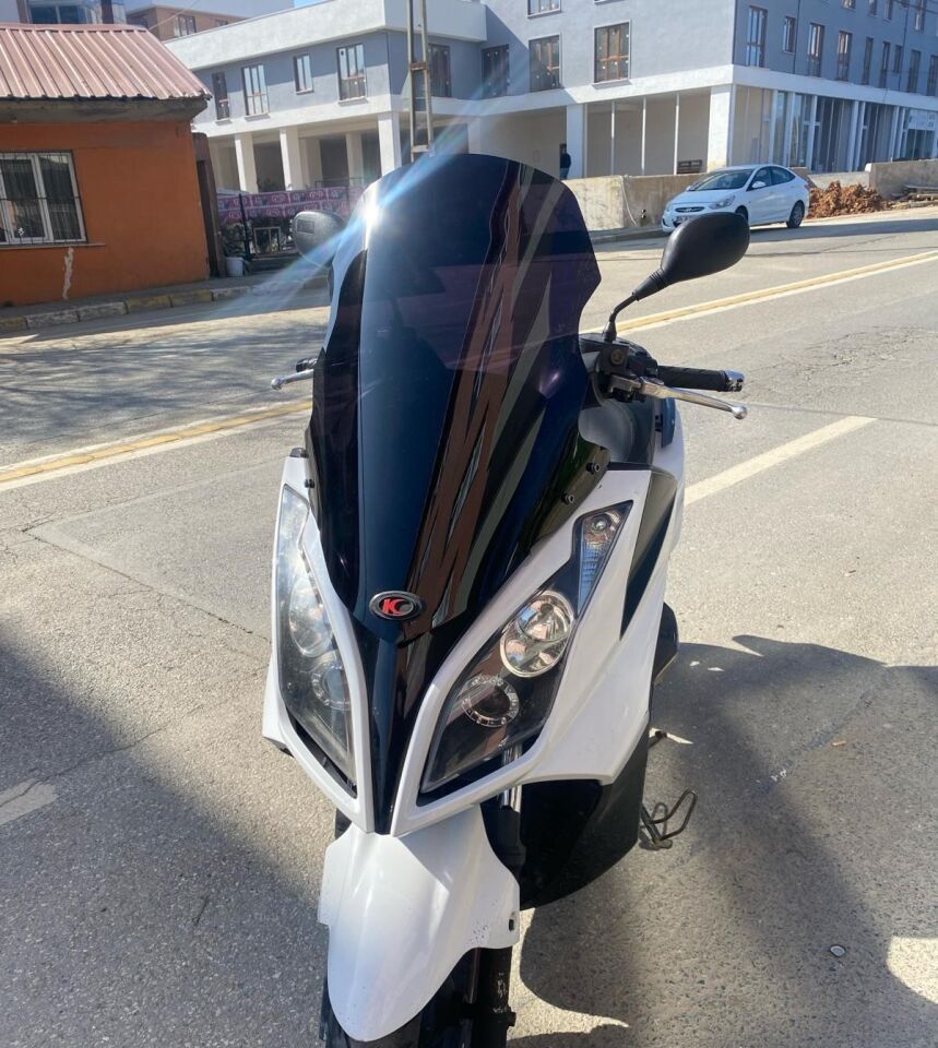 MOTOCAM Kymco Downtown Ön Cam 2009-2017 Model 67cm Siyah Renkli 4mm