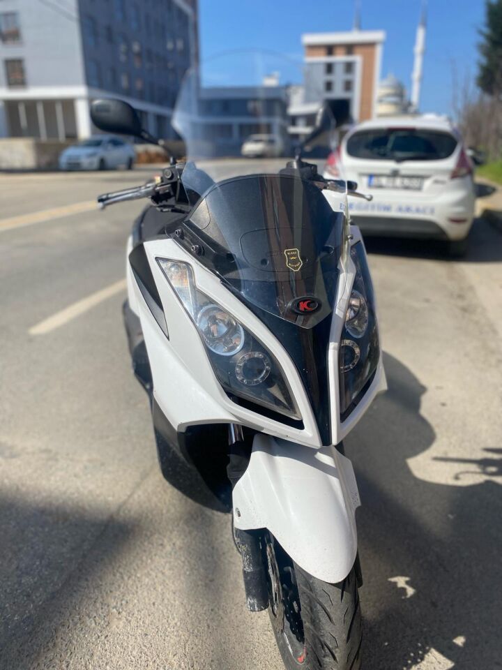 MOTOCAM Kymco Downtown Ön Cam 2009-2017 Model 67cm Şeffaf renk 4mm