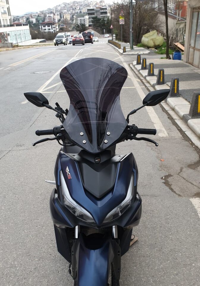 MOTOCAM Küba Arome 125 Ön Cam 2023-2026 Model 54cm Siyah Renkli SPORTİF