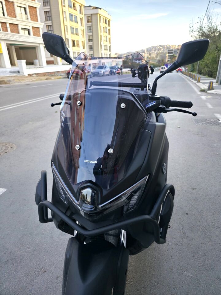 MOTOCAM Yamaha Nmax Ön Cam 2025 Model 43cm Füme Renkli SPORTİF