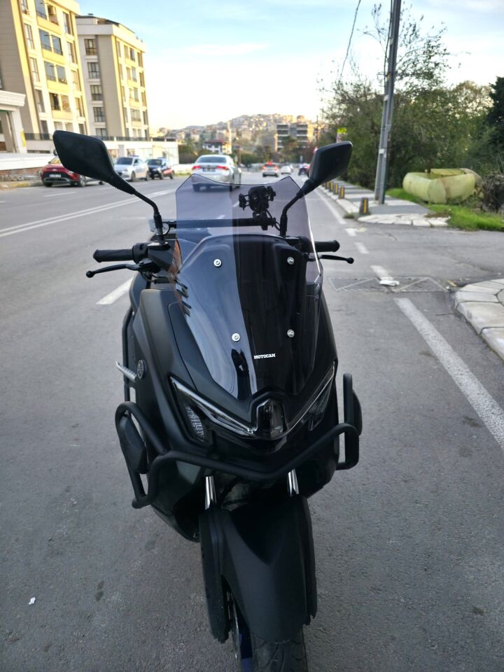 MOTOCAM Yamaha Nmax Ön Cam 2025 Model 43cm Füme Renkli SPORTİF