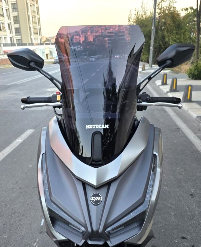 MOTOCAM Sym Cruisym 150 GT Ön Cam 2023-2026 Model 45cm Siyah Renkli 4mm