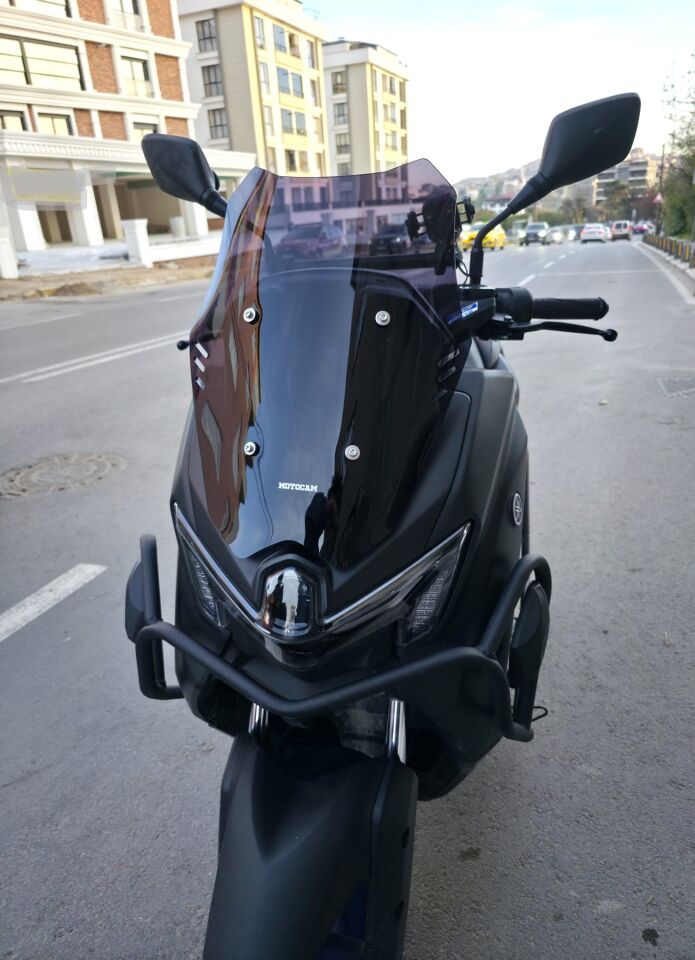 MOTOCAM Yamaha Nmax Ön Cam 2025 Model 43cm Siyah Renkli SPORTİF
