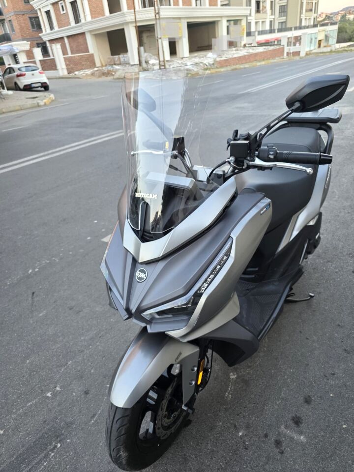 MOTOCAM Sym Cruisym 150 GT Ön Cam 2023-2026 Model 45cm Şeffaf Renkli 4mm