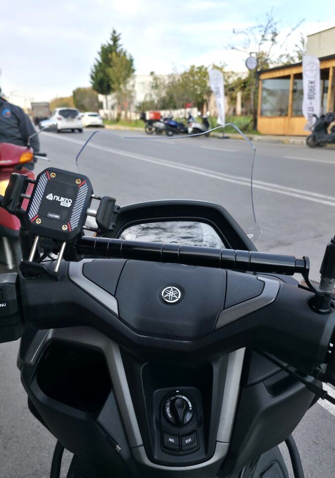 MOTOCAM Yamaha Nmax Ön Cam 2025-2026 Model 43cm Şeffaf Renkli SPORTİF