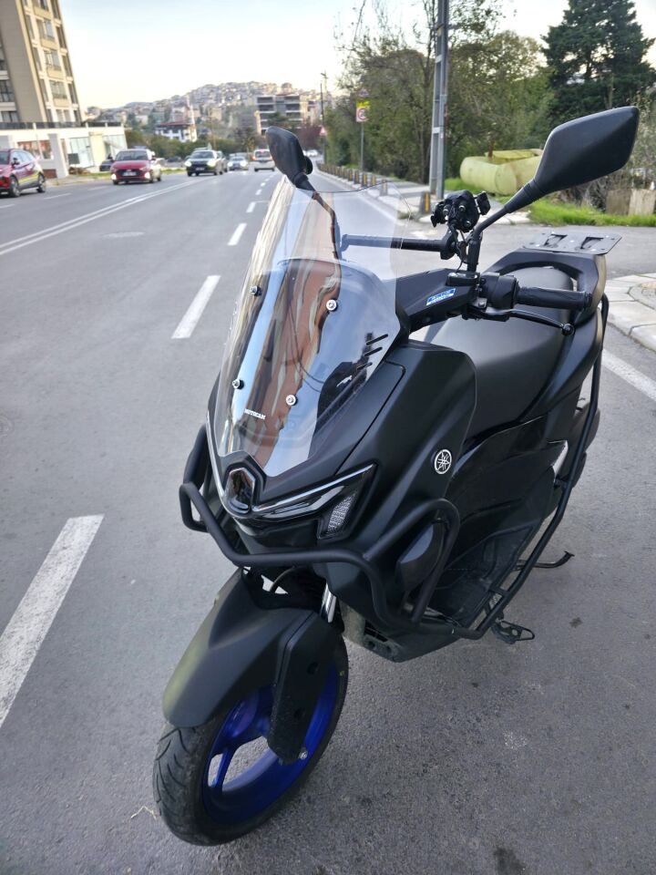 MOTOCAM Yamaha Nmax Ön Cam 2025-2026 Model 43cm Şeffaf Renkli SPORTİF