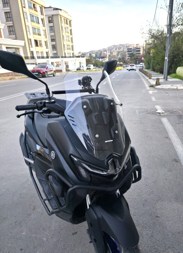 MOTOCAM Yamaha Nmax Ön Cam 2025-2026 Model 43cm Şeffaf Renkli SPORTİF