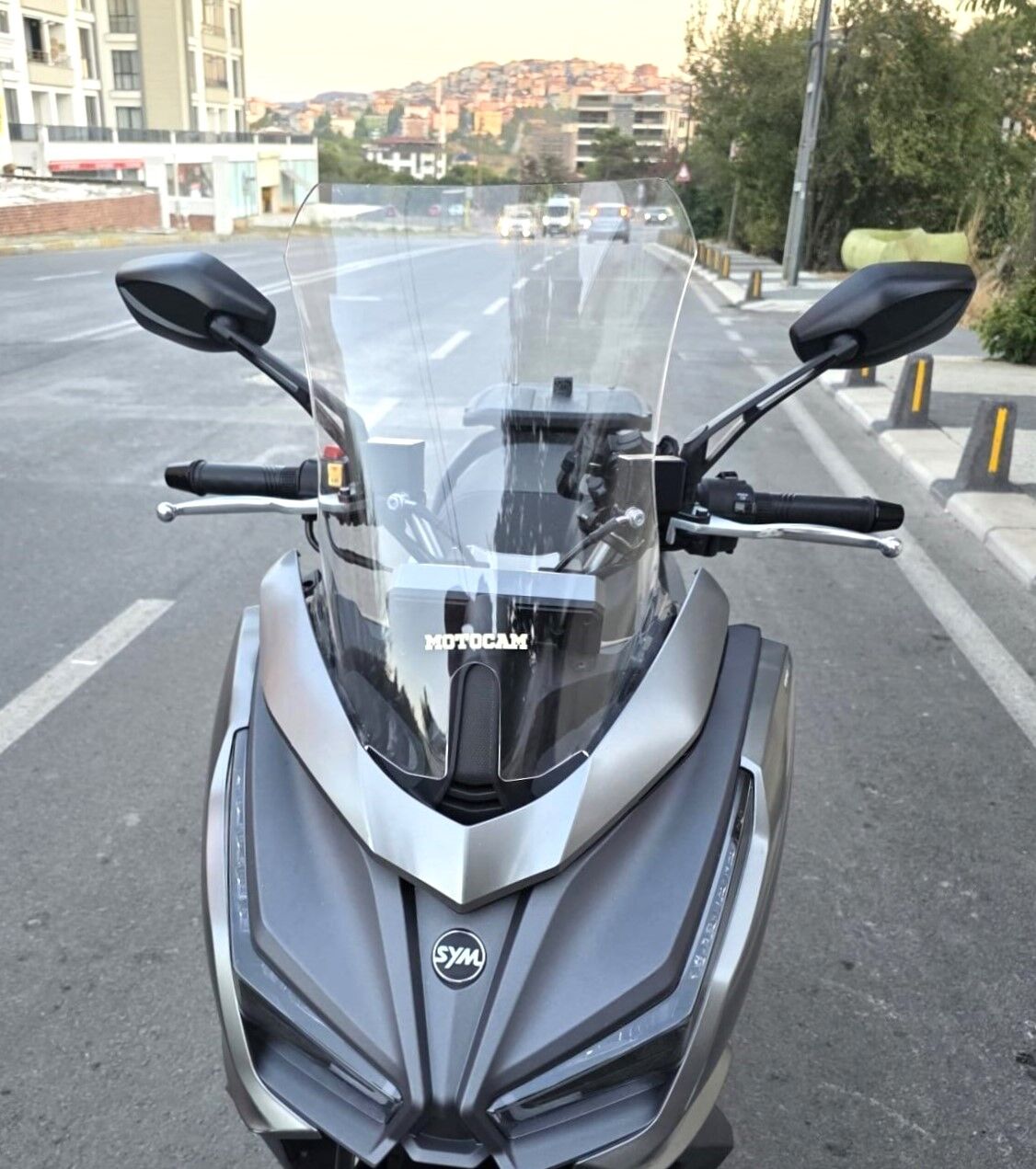 MOTOCAM Sym Cruisym 150 GT Ön Cam 2023-2026 Model 45cm Şeffaf Renkli 4mm