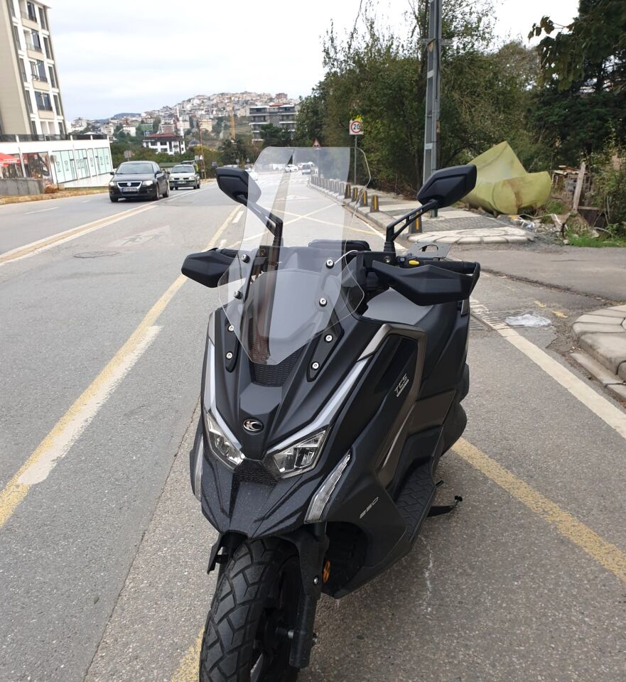 MOTOCAM Kymco DTX 250 Ön Cam 2021-2023 Model 55cm Şeffaf Renkli 4mm ORTA BOYLU