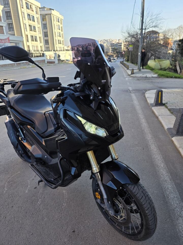 MOTOCAM Honda Adv 350 Ön Cam 2023-2026 Model 43cm Siyah Renkli 4mm SPORTİF