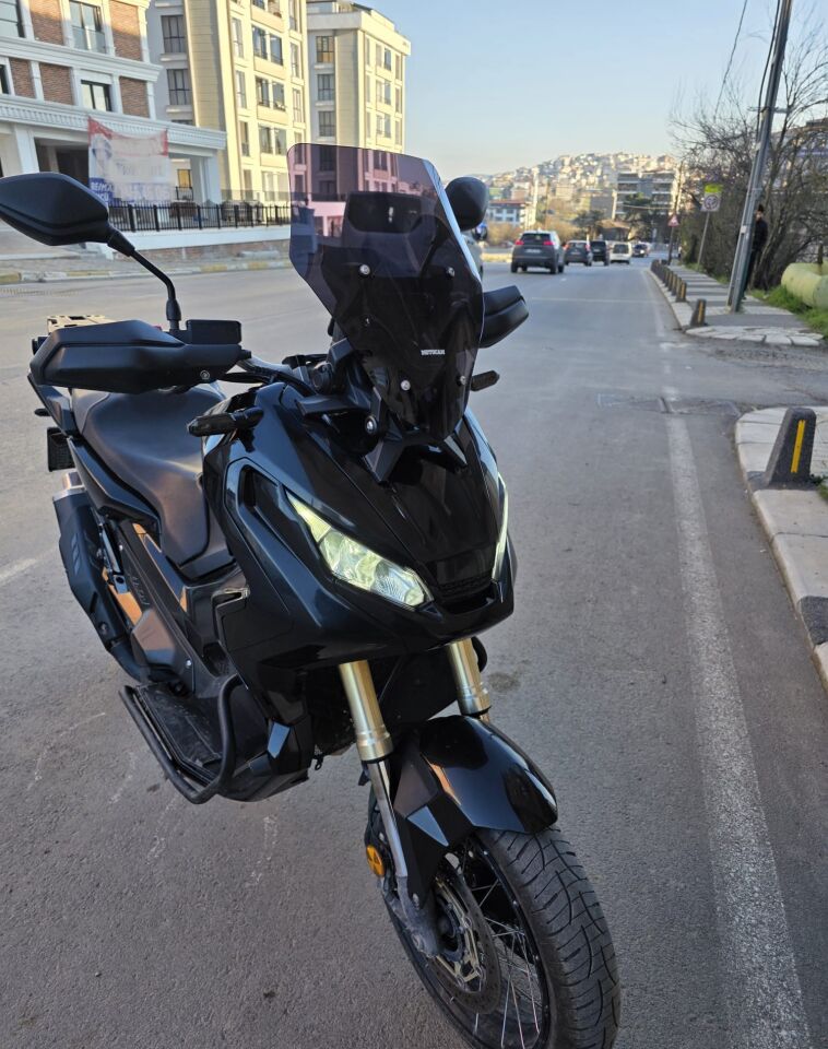 MOTOCAM Honda Adv 350 Ön Cam 2023-2026 Model 43cm Siyah Renkli 4mm SPORTİF