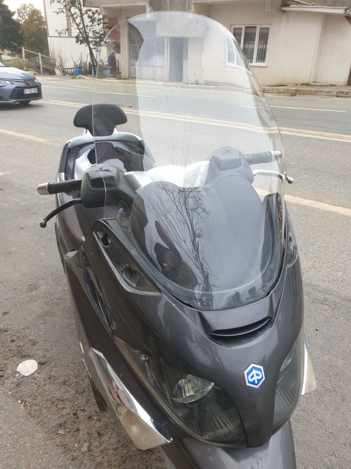 Piaggio X evo 250-400 Ön Cam 2009-2016 Model