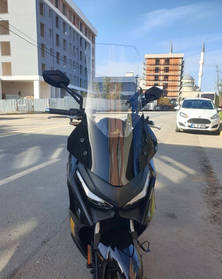 MOTOCAM Kymco Krv 200 Ön Cam 2022-2026 Model 75cm Şeffaf Renkli 4mm UZUN