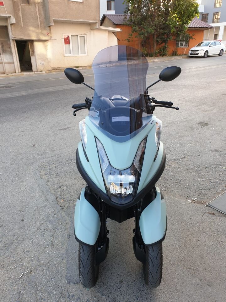 MOTOCAM Yamaha Tricity 125 Ön Cam 2014-2026 Model 60cm Füme Renkli 4mm