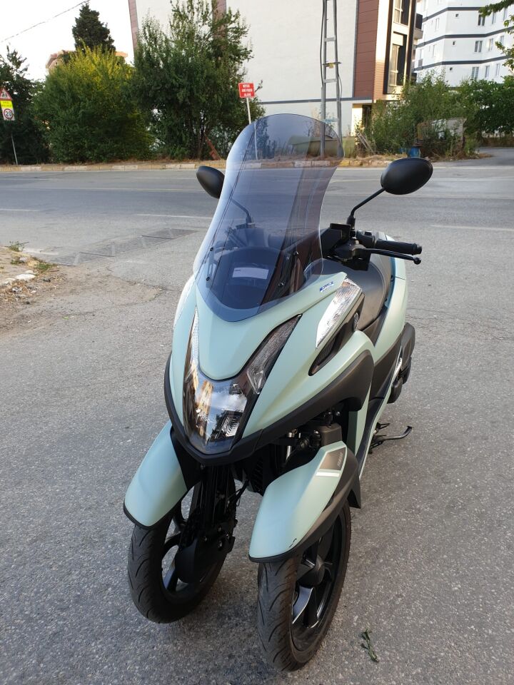 MOTOCAM Yamaha Tricity 125 Ön Cam 2014-2026 Model 60cm Füme Renkli 4mm