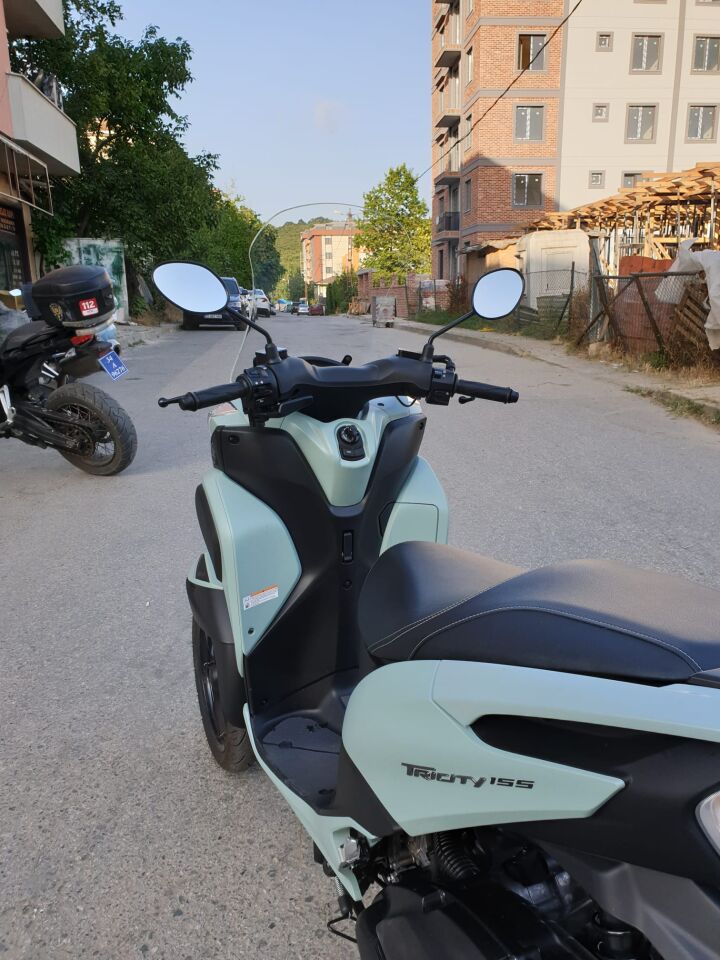 MOTOCAM Yamaha Tricity 125 Ön Cam 2014-2026 Model 60cm Şeffaf Renkli 4mm
