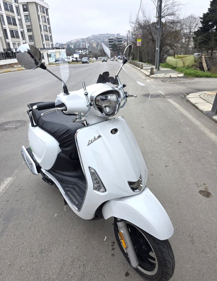 MOTOCAM Kymco Like 50 Ön Cam 2009-2023 Model 43cm Şeffaf Renkli 4mm APARATSIZ