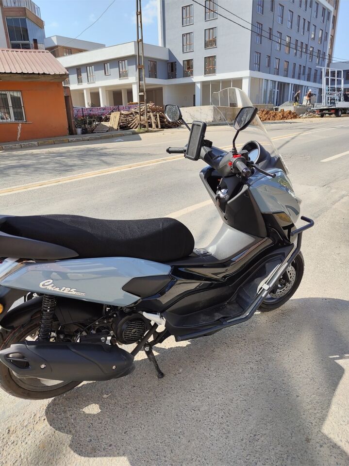 MOTOCAM Küba Chia 125 Ön Cam 2023-2026 Model 65cm Şeffaf Renkli 4mm ORTA BOYLU