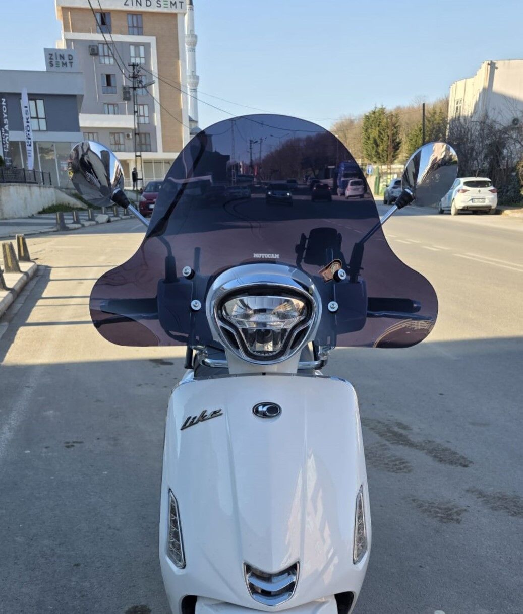 MOTOCAM Kymco Like 125 Ön Cam 2009-2023 Model 43cm Siyah Renkli 4mm APARATSIZ