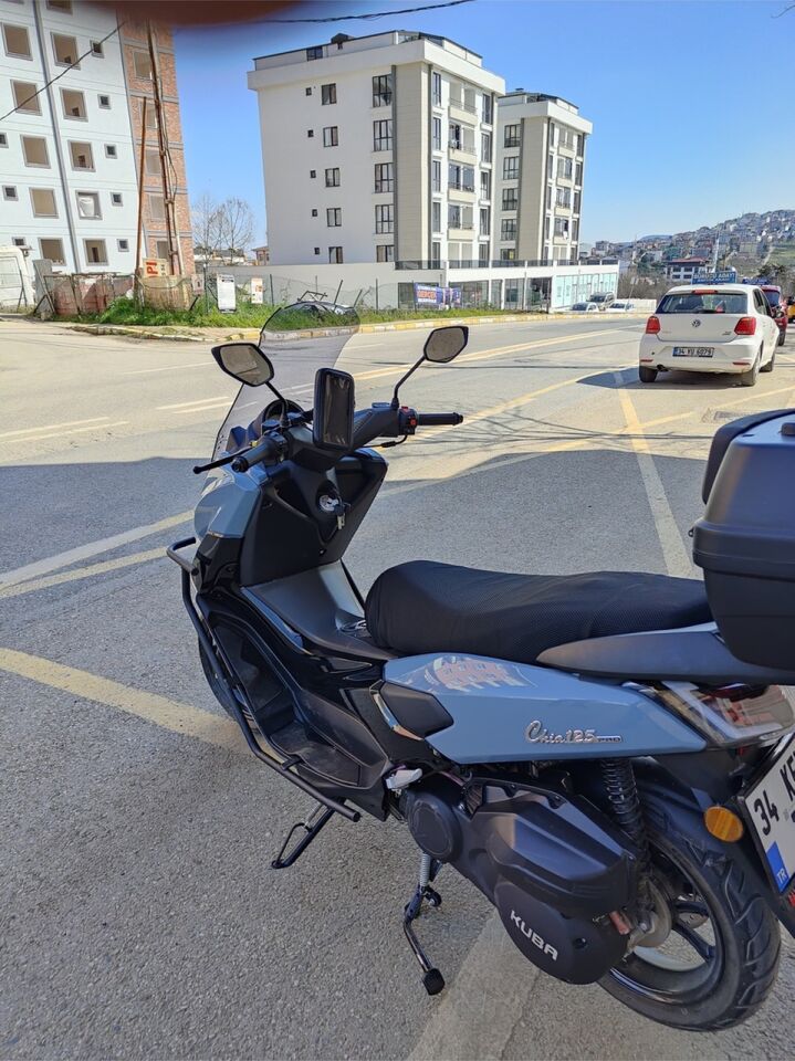 MOTOCAM Küba Chia 125 Ön Cam 2023-2026 Model 75cm Füme Renkli 4mm UZUN