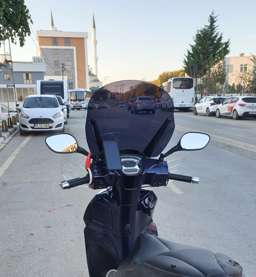 MOTOCAM Kymco People S 200 Ön Cam 2020-2026 Model 38cm Siyah Renkli 4mm SPORTİF