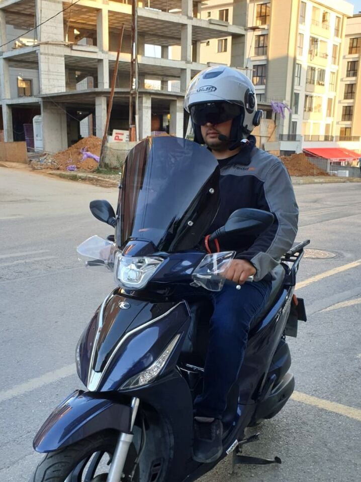 MOTOCAM Kymco People S 200 Ön Cam 2020-2026 Model 38cm Siyah Renkli 4mm SPORTİF
