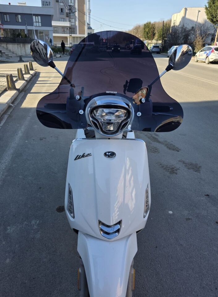 MOTOCAM Kymco Like 200 Ön Cam 2009-2023 Model 43cm Siyah Renkli 4mm APARATSIZ