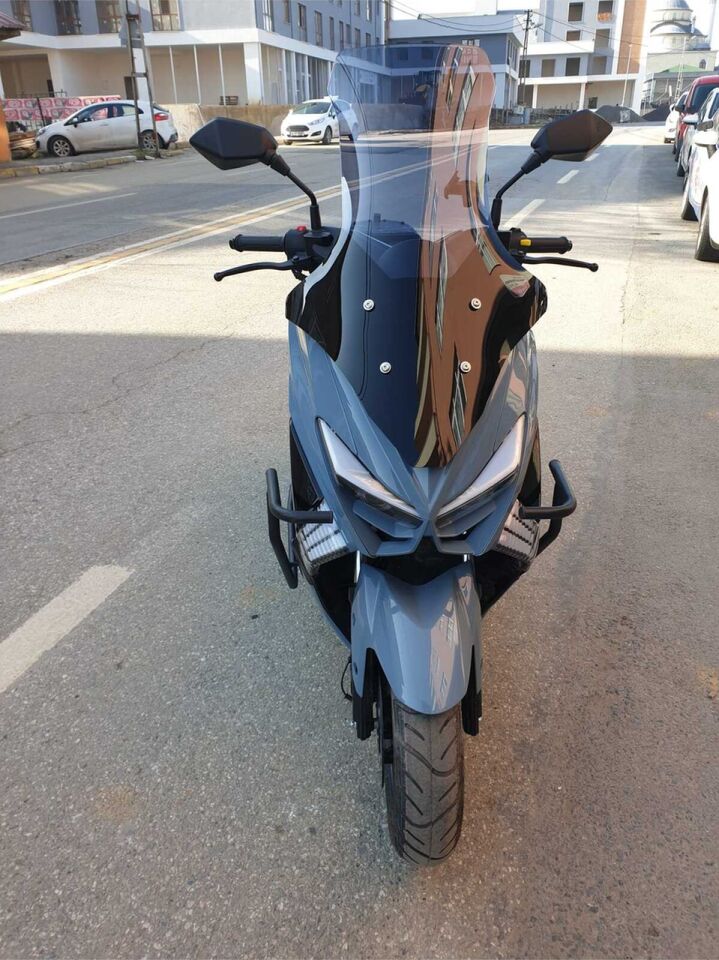 MOTOCAM Küba Chia 125 Ön Cam 2023-2026 Model 78cm Füme Renkli 4mm UZUN