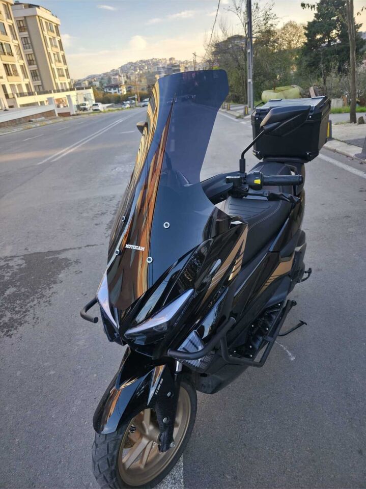 MOTOCAM Küba Chia 125 Ön Cam 2023-2026 Model 78cm Siyah Renkli 4mm UZUN